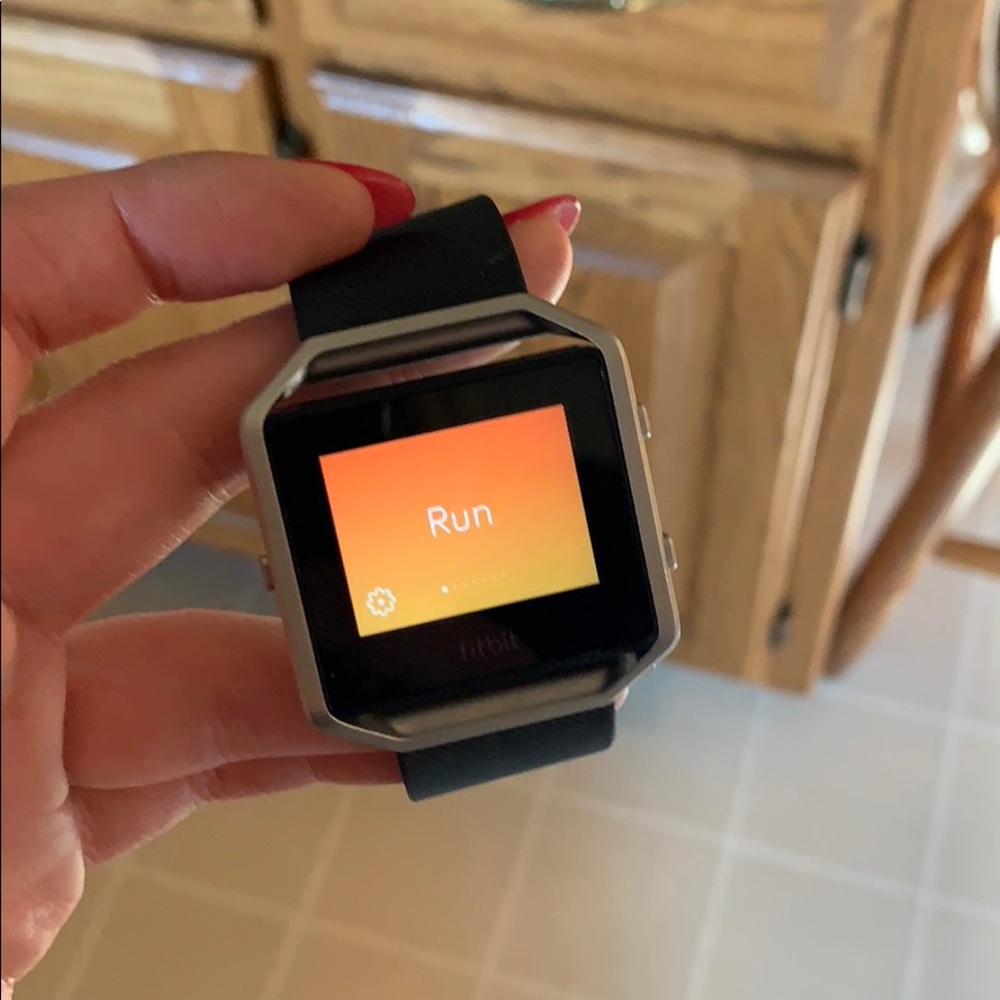 Small Fitbit Blaze - Picture 8 of 8